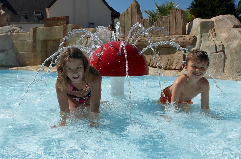 Wasserfläche von Camping KostArMoor in Fouesnant - Les Glénan.