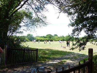  Fußballspiel auf dem Campingplatz kost-ar-moor fouesnant sud finistere