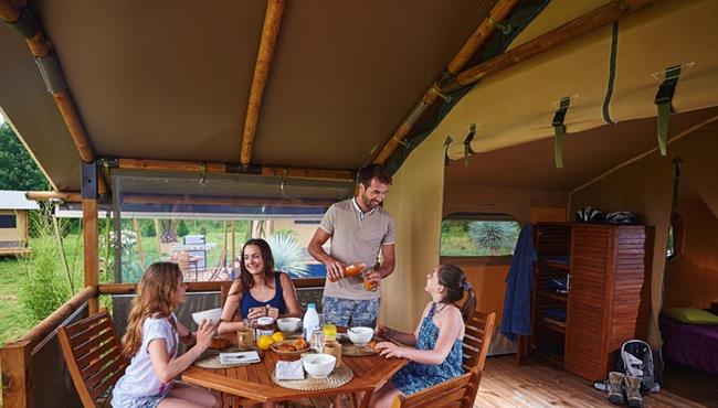 kost-ar-moor campingplatz - safarizeltterrasse