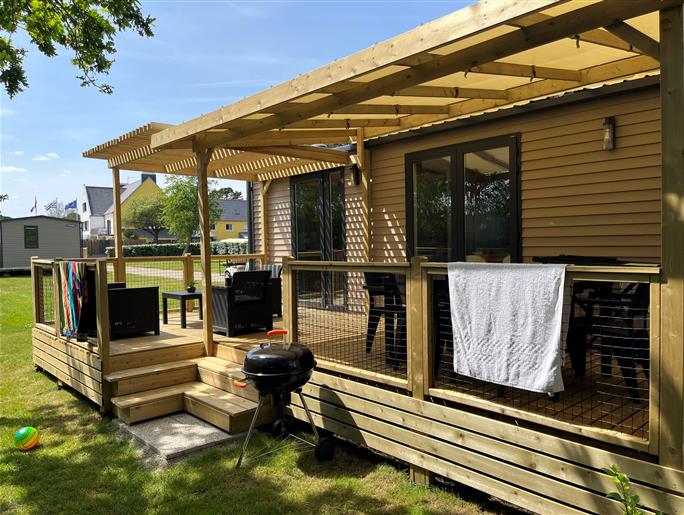 Hütte mobilheim zu vermieten premium gartenseite campingplatz Kost Ar Moor fouesnant bretagne