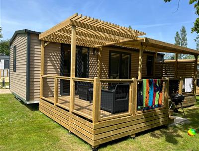 Hütte mobilheim zu vermieten premium gartenseite campingplatz Kost Ar Moor fouesnant bretagne